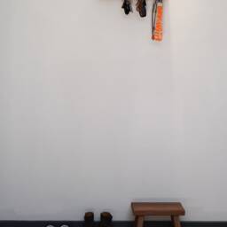 Walnut Wood Entryway Shelf, Wall Mounted Key Hanger, Magnetic Organizer - thumbnail 3