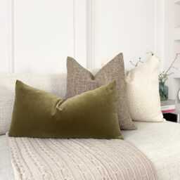 Moss Green Velvet Cushion Cover Premium Lumbar Pillow Cover All Sizes - thumbnail 2