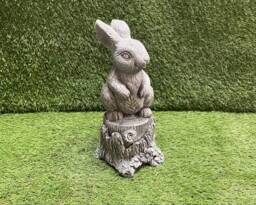 Large Rabbit On Stump Ornament Outdoor Garden Sculpture Frost Protected/D??cor - thumbnail 1