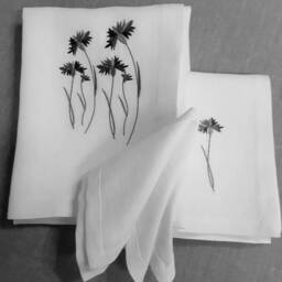 Embroidered Linen Towel Set Bath, Hand & Wash Cloth - thumbnail 2