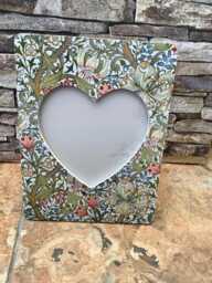 William Morris Golden Lily Print Decoupaged Heart Picture Frame - thumbnail 1