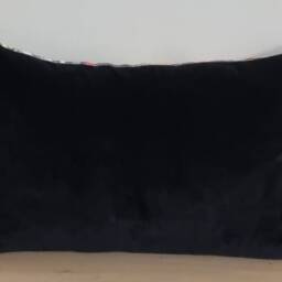 Designers Guild & Christian Lacroix Butterfly Parade Soft Oscuro & Omega Velvet Cushion Cover 35x55 cm - thumbnail 3