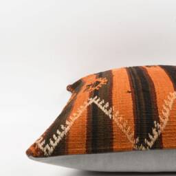 Handwoven Kilim Pillow Cover - 24x24 Vintage Turkish Wool Embroidered Cushion - thumbnail 4