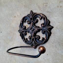 Ornate Toilet Paper Holder - Rustic Tp Roll Tissue Hanger Bathroom Bath -Fleurdelisjunkie Tuscan - thumbnail 4