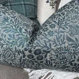 "Countryside Cushion Cover in Teal - Floral Design Pillow 12""x 20" - thumbnail 3
