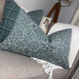 "Countryside Cushion Cover in Teal - Floral Design Pillow 12""x 20" - thumbnail 4