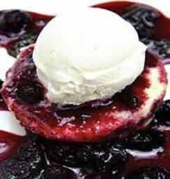 Black Raspberry Vanilla Candle - thumbnail 2