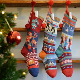 Personalized Traditional Christmas Stockings - Hand Knit - thumbnail 2