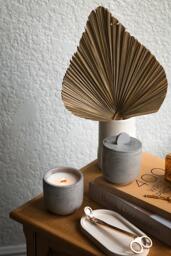 Subtle - Musk Concrete Candle