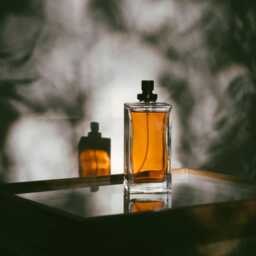 Subtle - Musk Concrete Candle - thumbnail 4