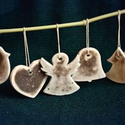 Obvara Ceramic Christmas Ornaments Unique Rustic Tree Decorations - 6 Pieces - thumbnail 2