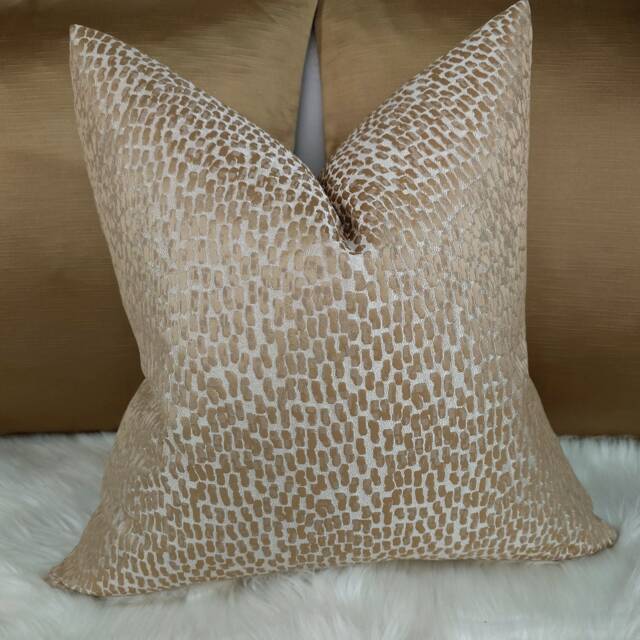 Luxury Champagne Gold Beige Antelope Cushion Cover Modern Home Decor Textured Pillow Sham Chair Sofa & Bed Pillow Designer - image 1