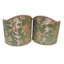 Pair Of Clip-On Wall Sconce Shield Shades Green & Gold Rubelli Silk Jacquard Les Indes Galantes Pattern Mini Lampshade - Handmade in Italy - thumbnail 3