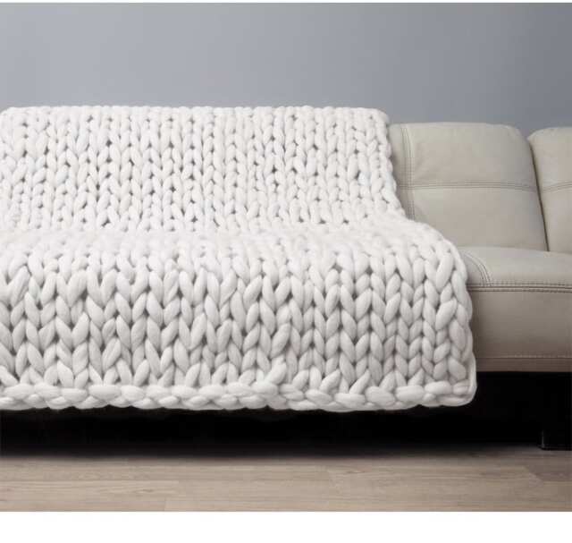 Super Chunky Blanket. Giant Knitted Merino Wool Throw. Big Yarn. Grande Punto. Stitch Blanket By Woolwow Milk Color - image 1
