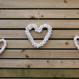 Cockle Shell Heart White Coastal Home Nautical Decoration Beachy Wall Hanging Accessory, Heart Gift For Sister Mum Birthday Present - thumbnail 2