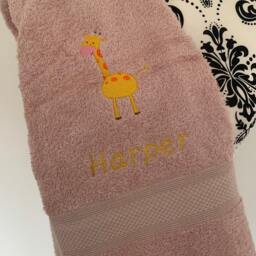 Giraffe Towel - Personalised Face Cloth/Hand Bath = Embroidered With & Text - thumbnail 2