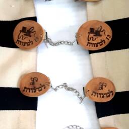 Olive Wood Yad Torah Pointer, Bar Mitzvah Gift, Judaica Art From Israel - thumbnail 3
