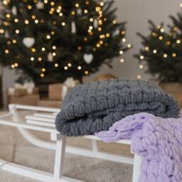 Gray Chunky Knit Blanket, Soft Puffy Yarn, Christmas Morning Gift - thumbnail 2
