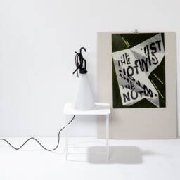 Metal Side Table in White Usable As A Coffee Table Or Practical Shelf - thumbnail 3