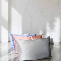 Satin Pillowcase White With Gift Box - Vegan Friendly Queen Size Zipper Closure - thumbnail 4