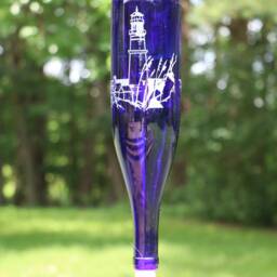 New Etched Lighthouse Recycled Wine Bottle Hummingbird Or Bird Feeder - thumbnail 2