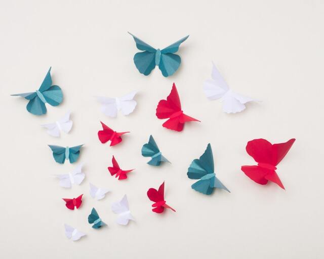 3D Wall Butterflies Butterfly Art For Party & Holiday Home Decor Red, Green & White, Christmas - image 1