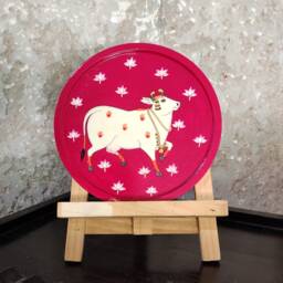 Hand Painted Decorative Plate- Beautiful Handpainted Cow On Wood - Acrylic Colors Pichwai Painting - thumbnail 1