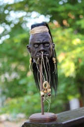 Shrunken Head Tribal Replica - thumbnail 1