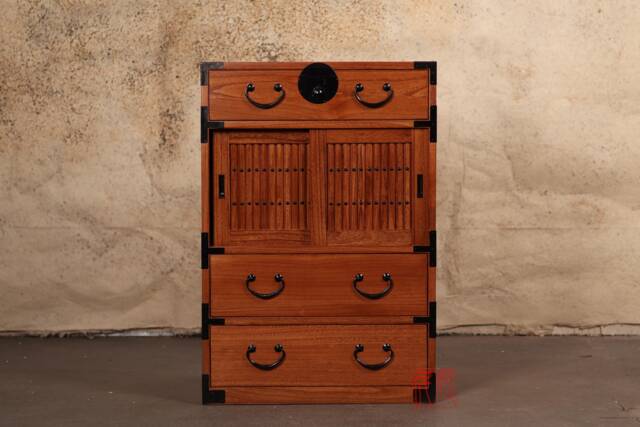 Japanese Style Kiri Wood Choba Dansu, Tansu, Merchant Chest. - Kb33 - image 1