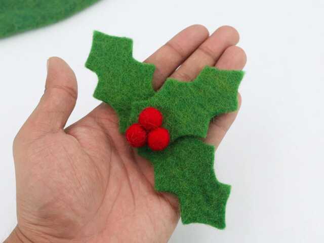 Wool Felt Holly Mistletoe Ornament - Leaf Garland Xmas Ornaments For Christmas Tree Decorations - image 1