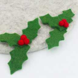 Wool Felt Holly Mistletoe Ornament - Leaf Garland Xmas Ornaments For Christmas Tree Decorations - thumbnail 3