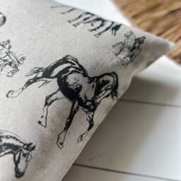 Set Of 2, 4 & 6 Softened Linen Blend Throw Pillow Cover in Horse Print/Double Sided Linen Pillow Case/Horse Decor/ Farmhouse Cushion - thumbnail 2