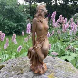 Rusty Cast Iron Lady Statue Garden Ornament - thumbnail 3