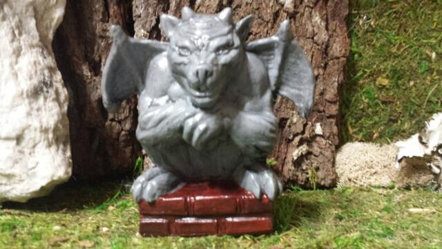 Gargoyle Statue - image 1