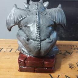 Gargoyle Statue - thumbnail 3