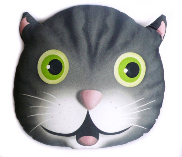 Decorative Cushion Of Tabby Cat Head P'tit Minet Gift For Fans - image 1