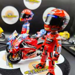 2X Marq Handmade Moto-Gp Rider Figure With Bike - Artwork Biker Gift Xmas Christmas - thumbnail 3