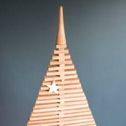 Alternative Oak Christmas Tree - thumbnail 4