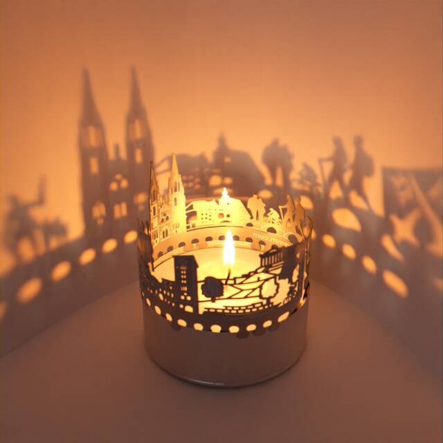 Regensburg Skyline Shadow Play - Captivating Candle Attachment For A Stunning Souvenir Perfect Gift Fans - image 1