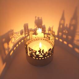 Regensburg Skyline Shadow Play - Captivating Candle Attachment For A Stunning Souvenir Perfect Gift Fans - thumbnail 2