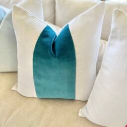 Classic Turquoise With Oatmeal Linen Pillow Cover - thumbnail 4