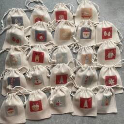 Advent Calendar And/Or Its Storage Pouch 24 Timeless, Traditional & Magical Countdown Pouches For Christmas, December - thumbnail 3