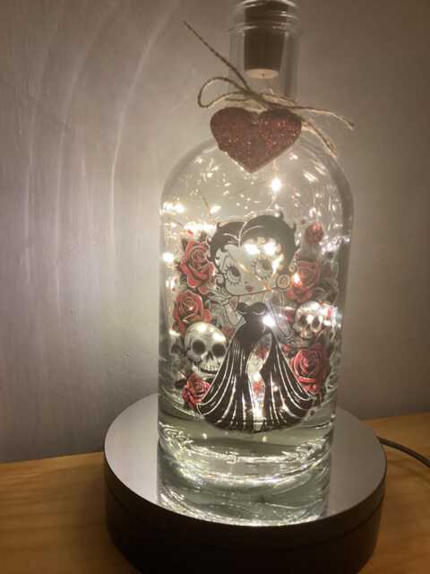 Betty Boop Light Up Bottle, Bottle Lamp With Gift Messaging Service & Bag - image 1
