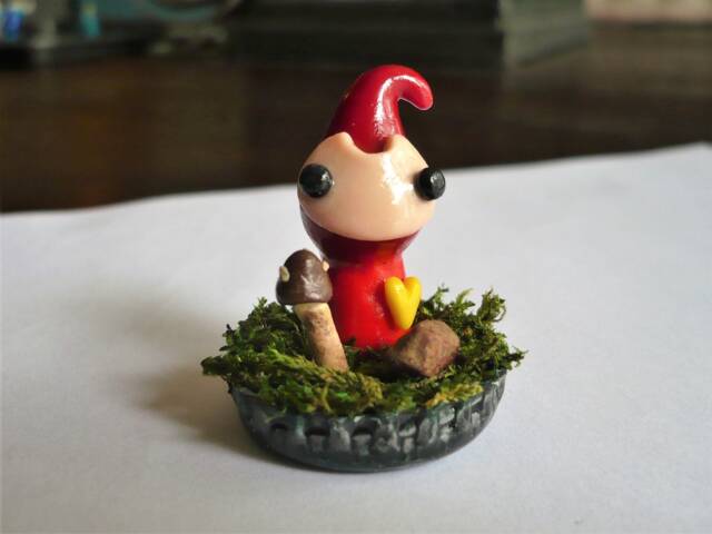 Fairy in A Bottlecap Nest - Red - image 1