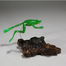 Frog Sculpture By John Perry Statue Figurine Free-Flying Green - thumbnail 4