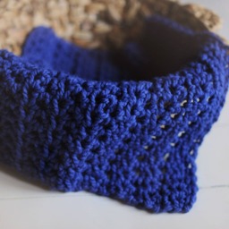 Chunky Cobalt Blue Baby Blanket Newborn Photography Prop - thumbnail 3