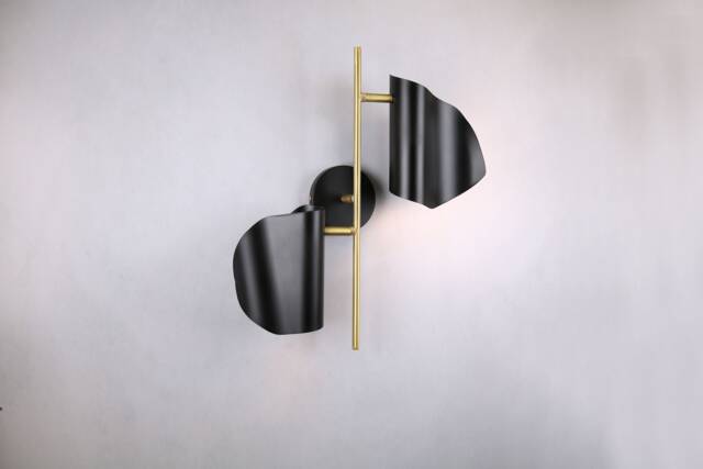 Flowerhorn Metal Wall Lighting Pendent Lamp Vanity Light Fixture, Sconce, - Model Ranor Design - image 1