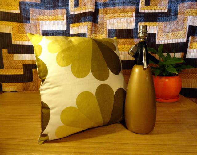 Hand Made Vintage Retro 1960S/70S Brown Yellow Gold & White Cushion Cover - image 1