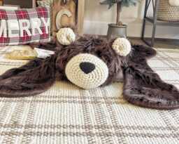 Brown Grizzly Bear Rug in Faux Fur For Woodland Nursery - thumbnail 1