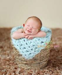 Powder Puff Newborn Baby Blanket Photography Prop - thumbnail 2